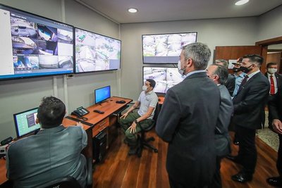 Habilitan sala de monitoreo de la Unidad Anticontrabando