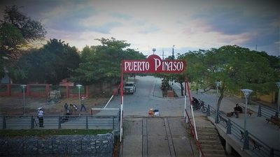 Indígenas se manifiestan en Puerto Pinasco exigiendo asistencia del Estado