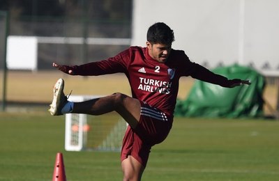 Robert Rojas volvió y River Plate dio la bienvenida a su 'Sicario'