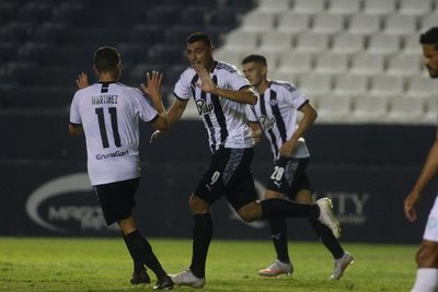 'Tacuara', durísimo: 'Una vergüenza la Conmebol y el Ministerio de Salud'