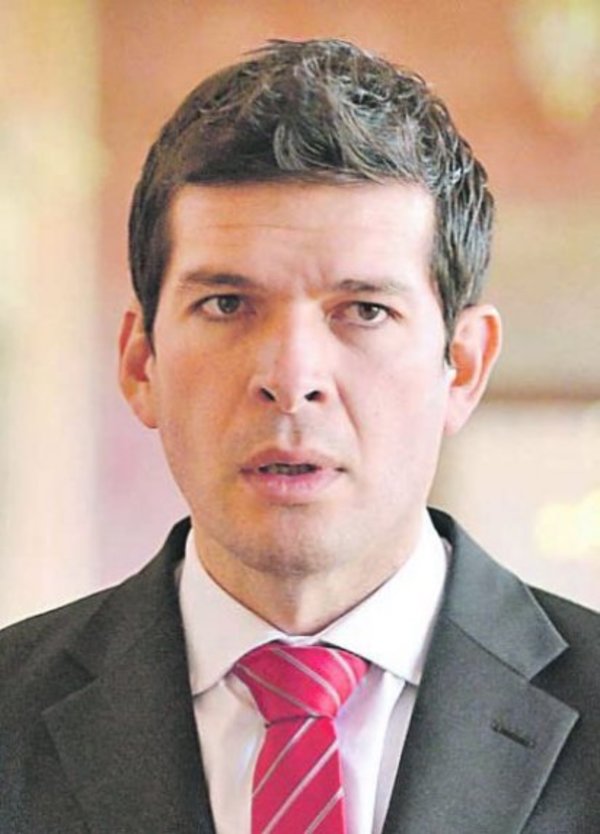 Congelarán ascensos, considera senador - Edicion Impresa - ABC Color