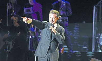 Luis Miguel y sus incondicionales - Edicion Impresa - ABC Color