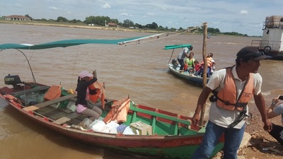 Canoeros de Concepción dicen que no pueden bajar pasajes