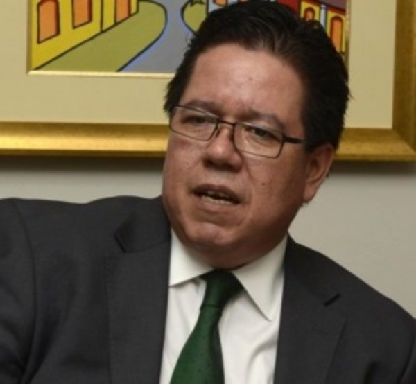Contralor y ministro de la Corte están en la “picota” hace un año - ADN Paraguayo