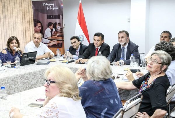 Anuncian audiencias públicas para la reforma educativa - ADN Paraguayo