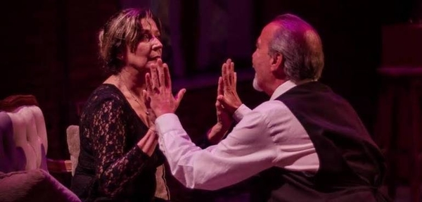 HOY / Continúan las funciones de "Inútil Combate" en el Teatro Municipal