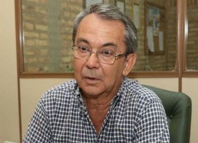 Industria textil: Luis Llamosas insta a empresas a modernizarse