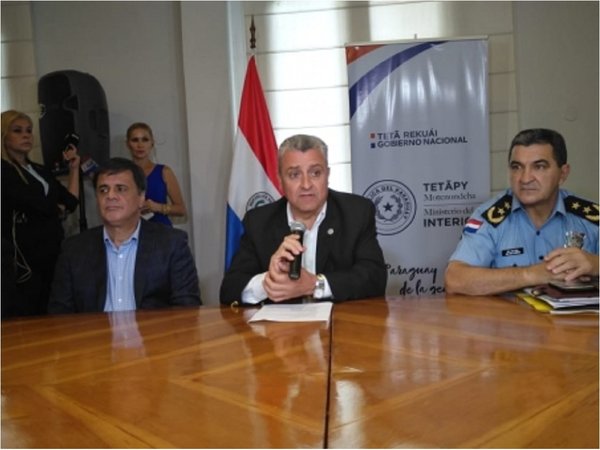 "El ministro del Interior es un reverendísimo irresponsable", sostienen desde Sitrande