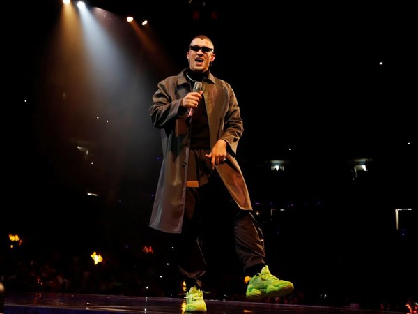 Bad Bunny abre gira mundial con J Balvin y Wisin y Yandel 