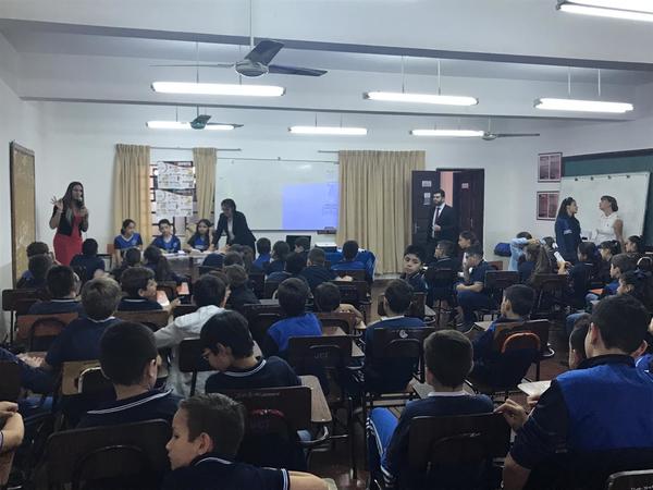 Niños aprenden valor de la democracia durante charla - ADN Paraguayo