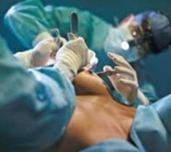 Imputan a cirujano tras cirugía estética que tuvo complicaciones - Paraguay.com