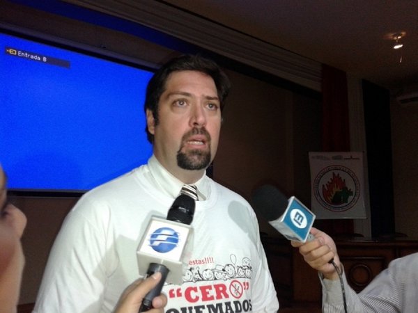 Se opondrán a que médico denunciado por mala praxis realice cirugías