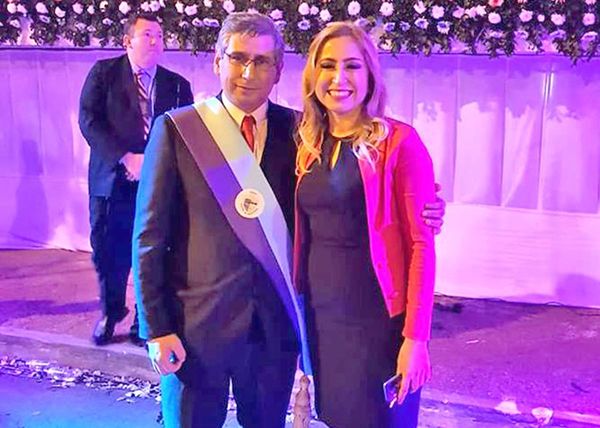Directora de Salud, eficiente para ubicar parientes, pero no para arreglar tomógrafo