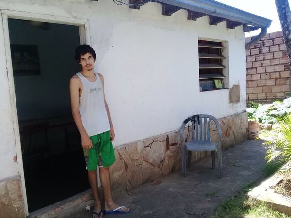 “Tengo que tomar agua de tajamar para ambicionar una beca”, dicen
