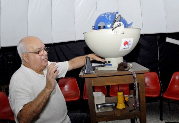 Comienza mañana curso de astronomía para adultos - Edicion Impresa - ABC Color