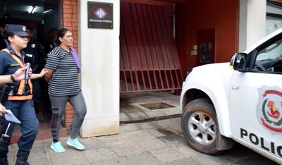 Imputan por invasión de inmueble a lideresa de “sintechos” y a abogado - Edicion Impresa - ABC Color