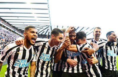 El Newcastle de Almirón sufrió para ganar 3-2
