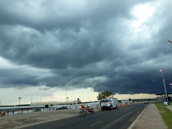 Meteorología anuncia un domingo con lluvias y ambiente cálido