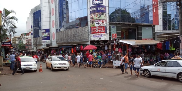Terminó el carnaval y el centro de CDE va retomando su habitual ritmo, afirman - ADN Paraguayo