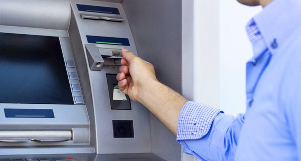 CDE: detienen a brasileños por manipular cajeros automáticos - ADN Paraguayo