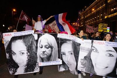 #8M: en Madrid recuerdan a paraguayas asesinadas en España