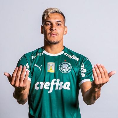 Gómez, el defensor goleador