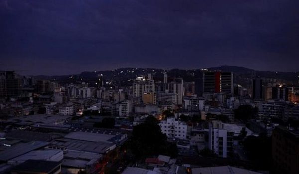 Caracas, la capital sumida en calamidades tras tres días de apagón » Ñanduti