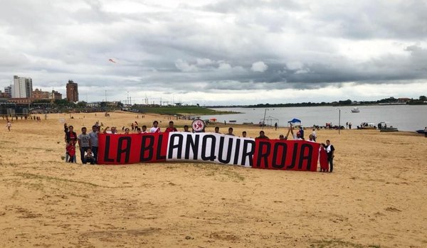 Recorren Sudamérica para fortalecer hinchada peruana - Nacionales - ABC Color