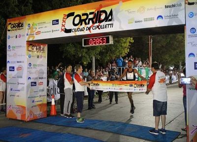 Triunfo y récord de Ayala
