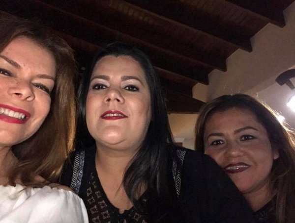Millonarias adjudicaciones para las “amigas” de Sandra - Edicion Impresa - ABC Color