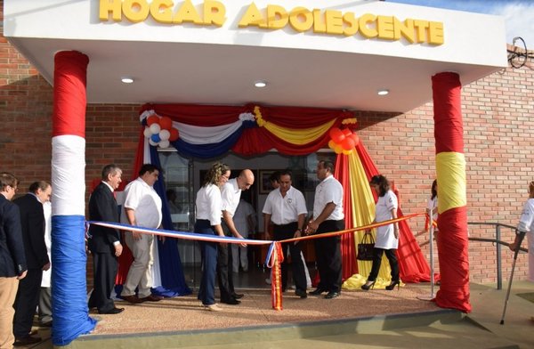Inauguran hogar para atención de adolescentes - Edicion Impresa - ABC Color