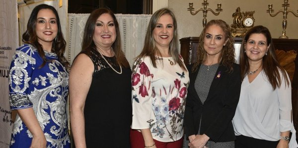 Club Soroptimist Millenium festejó Día de la Mujer - Edicion Impresa - ABC Color