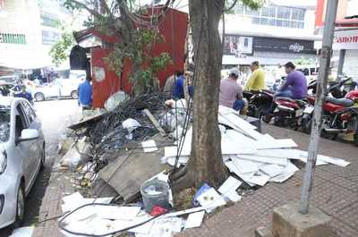 Basura del microcentro ya no es recogida desde hace varios días