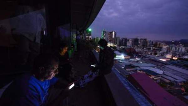 Servicio eléctrico parcial en Caracas - ADN Paraguayo