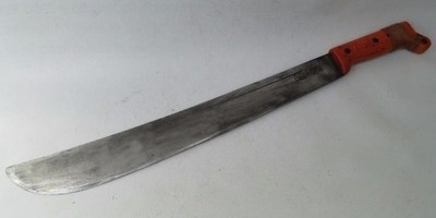 PERSEGUÍA A DOS NIÑOS CON MACHETE EN MANO Y FUE APREHENDIDO.