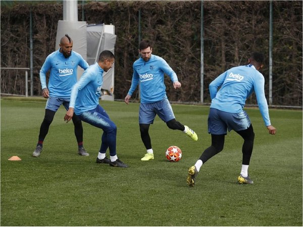 Barcelona entrenó sin una de sus figuras previo al juego ante Lyon