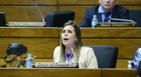Aumentazos: Cuevas está demostrando incapacidad en manejar Diputados, dicen - 730am - ABC Color