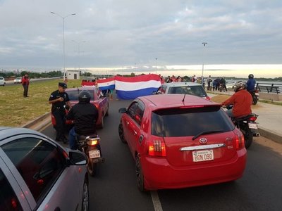 Costanera fue bloqueada 4 veces en lo que va del mes de marzo, afirman - 730am - ABC Color