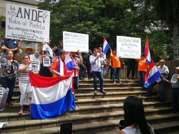 ANDE: indignados repudian facturas astronómicas - Nacionales - ABC Color