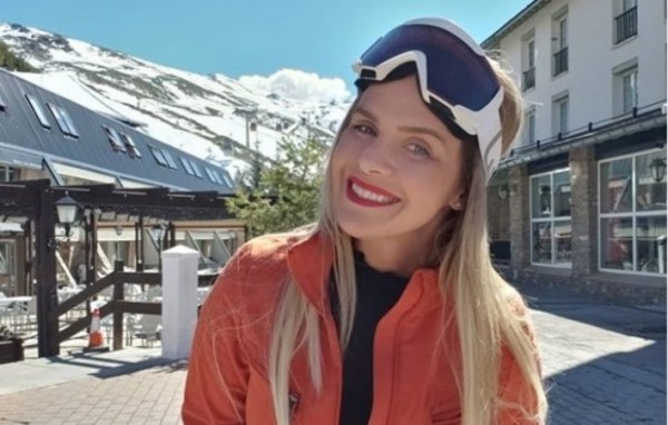 Gabi Wolscham Desabrigada En Plena Nevada