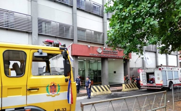HOY / Controlan el principio de incendio en sede del Ministerio Público