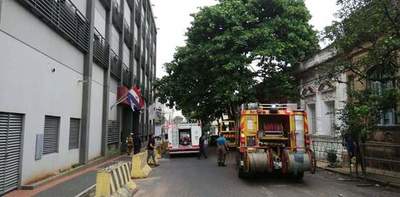 Principio de incendio en el Ministerio Público fue controlado