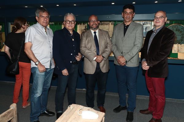 Concurrido vernissage en el Citi