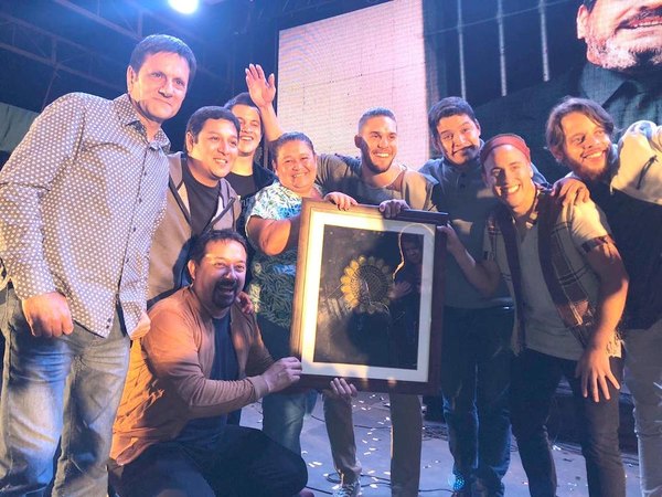 SE LLEVARON EL ORO. Les dio al grupo el vori vori de la suerte ndaje