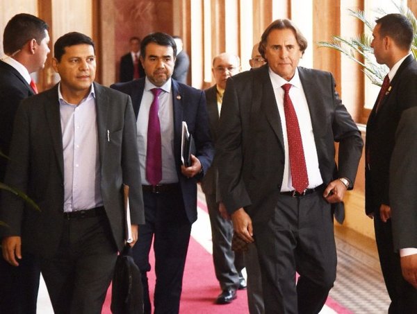 Gerente de Cartes se reunió con Abdo - Edicion Impresa - ABC Color
