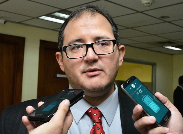 Recuerdan que legislador tiene fueros
