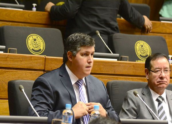 Firma ligada a Cuevas ahora “gana” licitación en Diputados