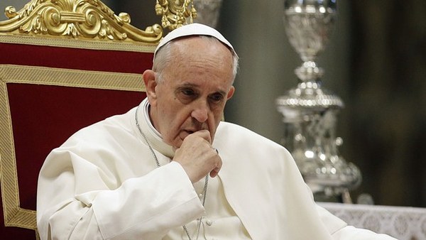 El papa inicia su séptimo año de pontificado marcado por crisis | .::Agencia IP::.