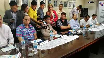 Sector público y empresas objetan proyecto de aumentar mezcla de biodiésel al 15% | .::Agencia IP::.