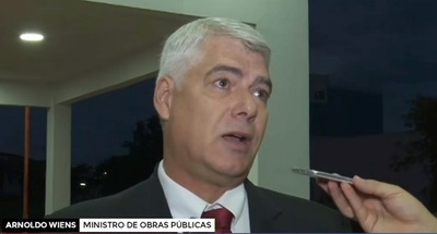 Ministro carga sobre "legalidad" de inversión de Cartes